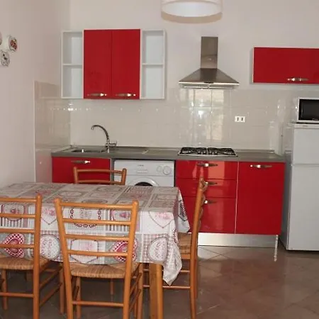 Trilo Gigi, Apartment Sirolo